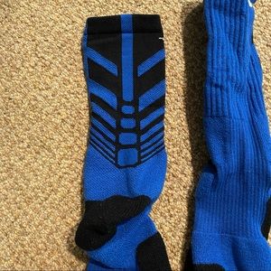 Men’s large Nike elites